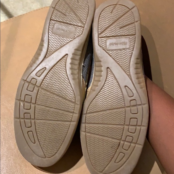 Maui Island Women Boat Shoes! - Picture 4 of 4